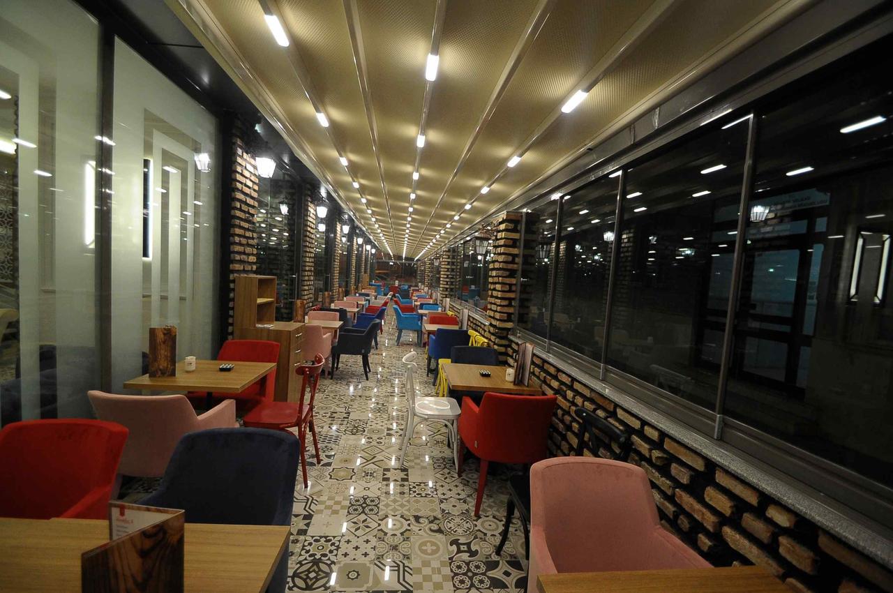 Devin Otel อุปไปร์ตา ภายนอก รูปภาพ