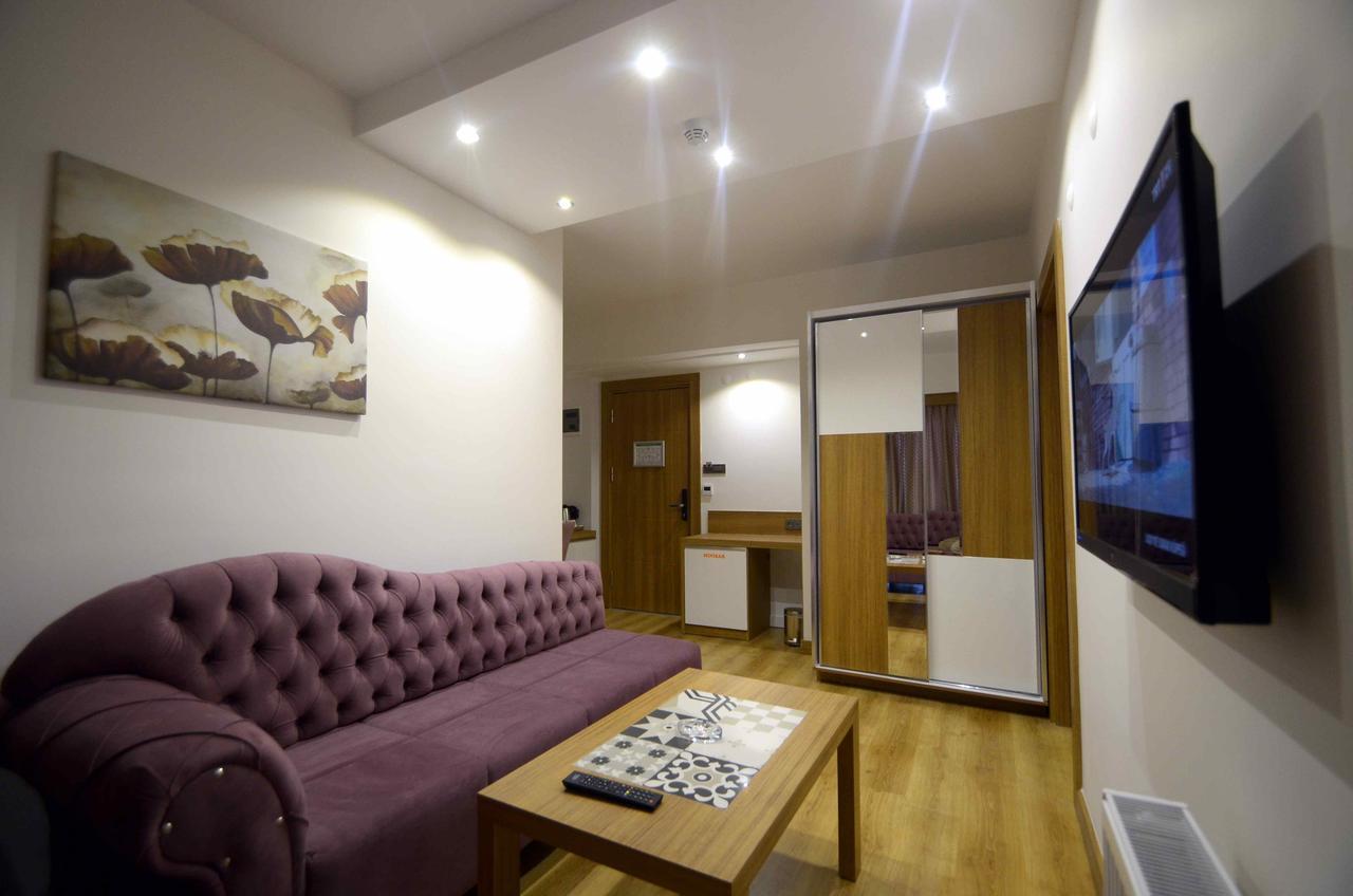 Devin Otel อุปไปร์ตา ภายนอก รูปภาพ